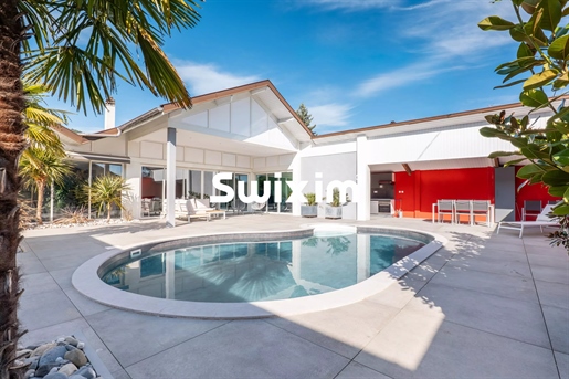 Maison 11 pièces 340 m² · à Culoz · 340 m² · 699 000 €