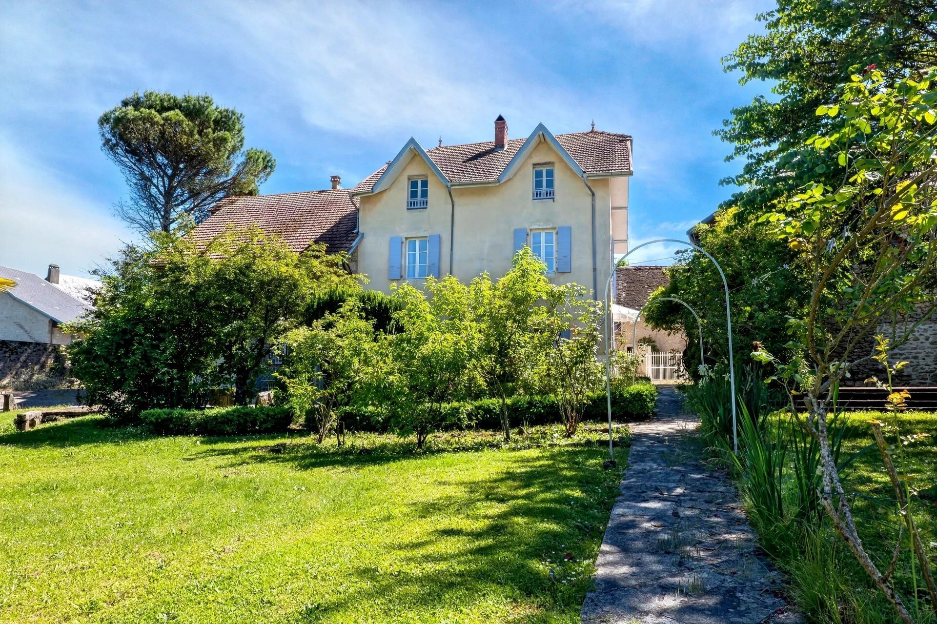 Maison à vendre, 190m², Ceyzérieu