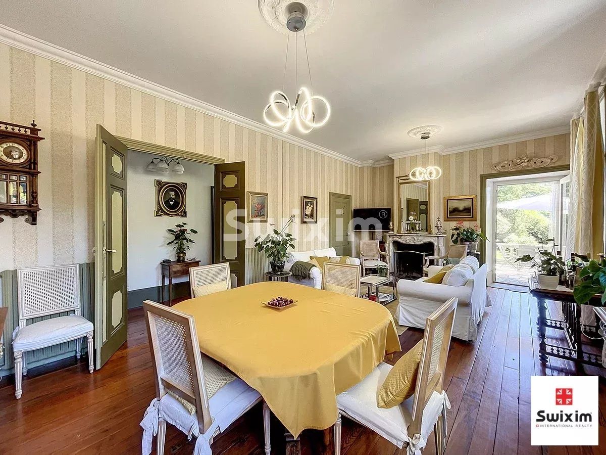 Maison à vendre, 340m², Burzet
