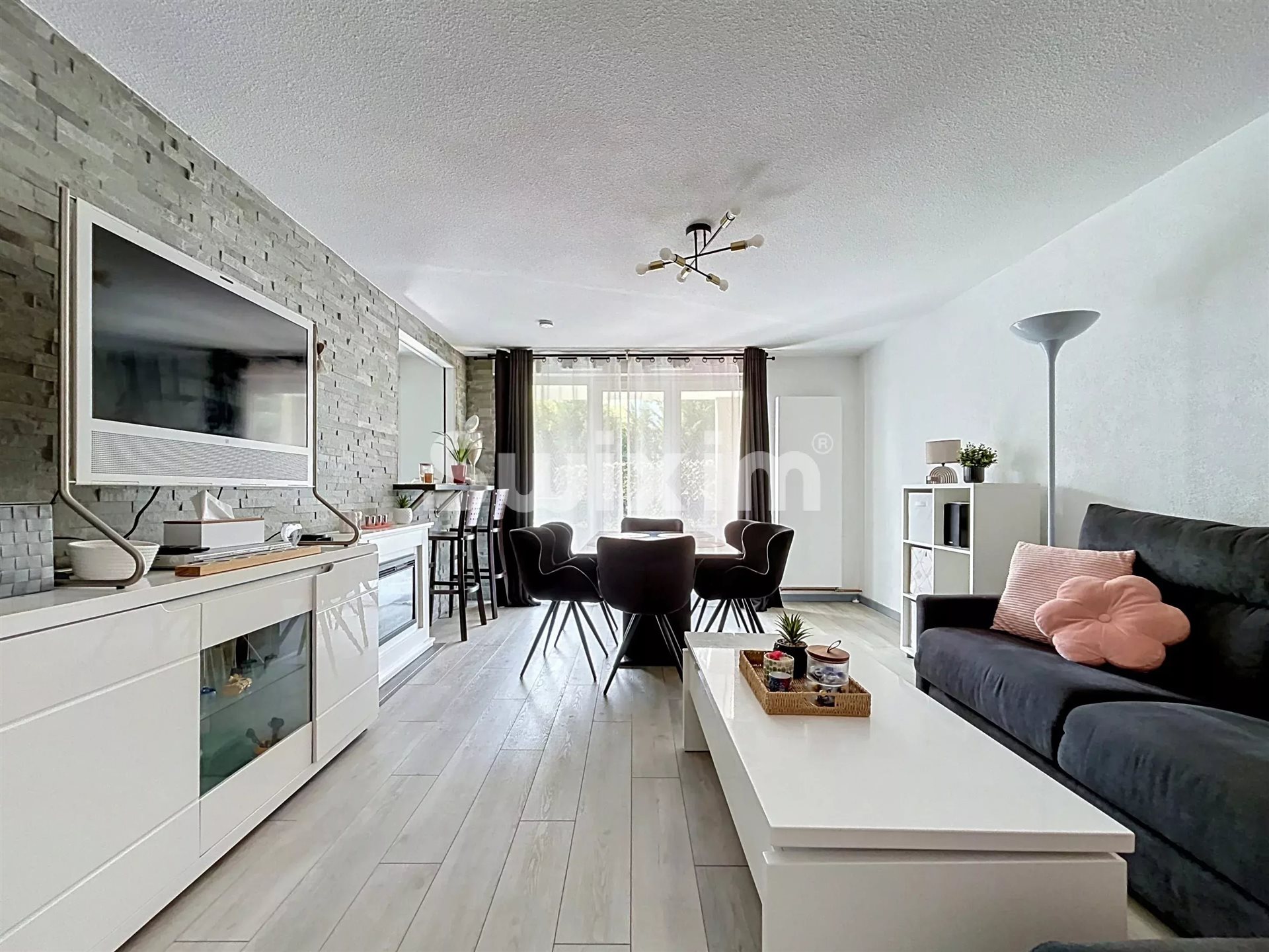 Appartement à vendre, 62m², Gex
