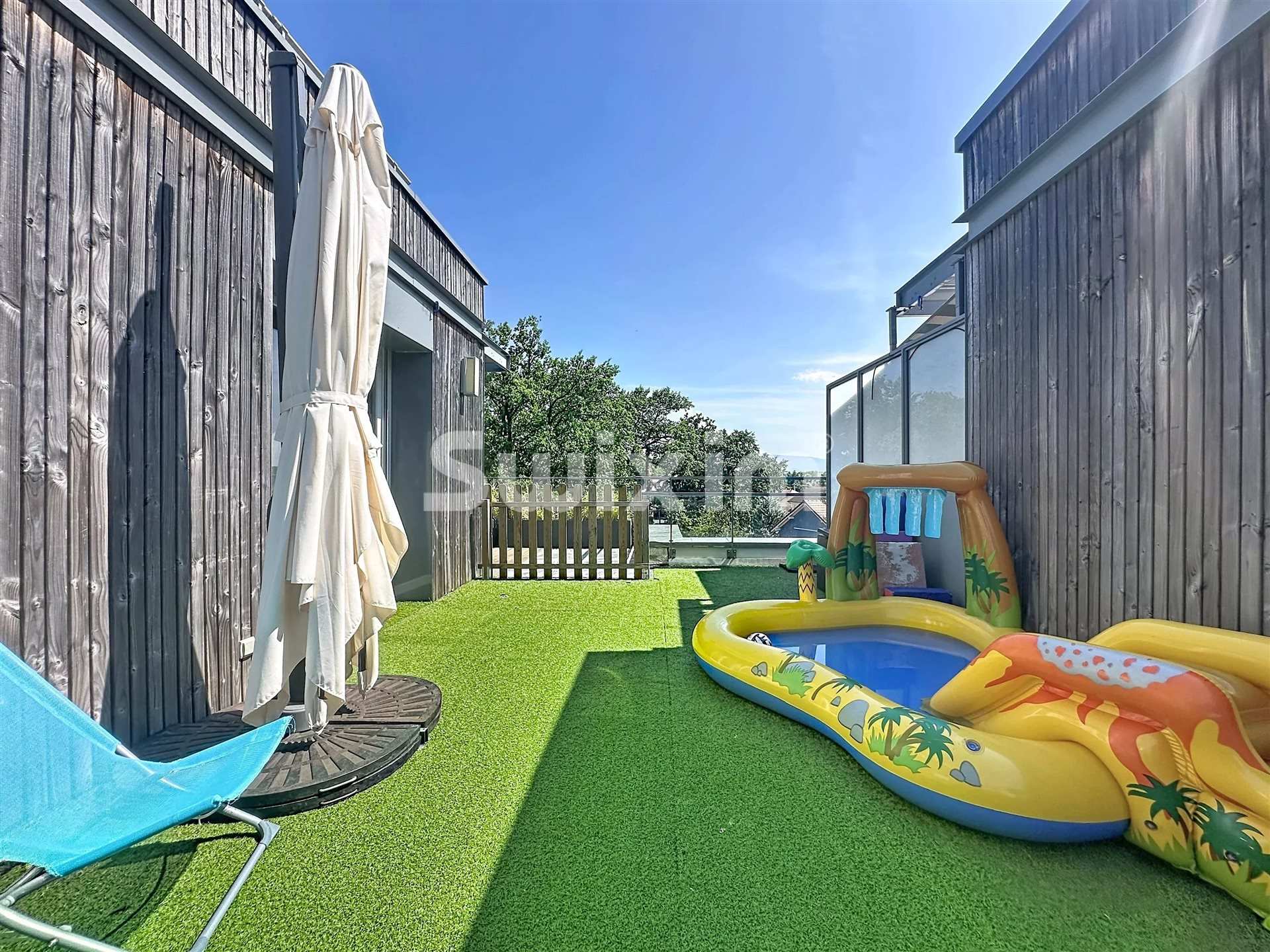 Appartement à louer, 104m², Prévessin-Moëns
