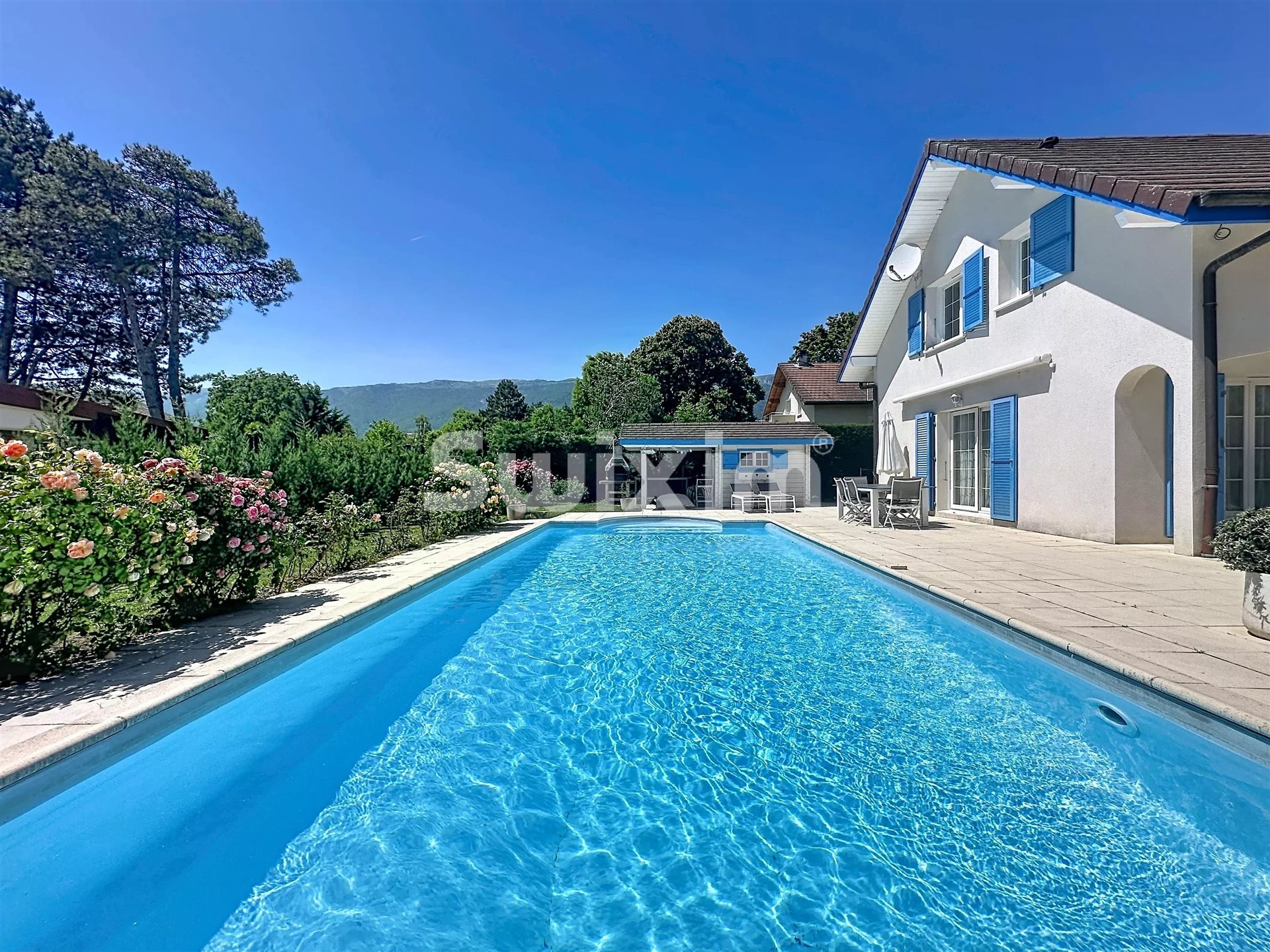 Maison à vendre, 180m², Saint-Genis-Pouilly
