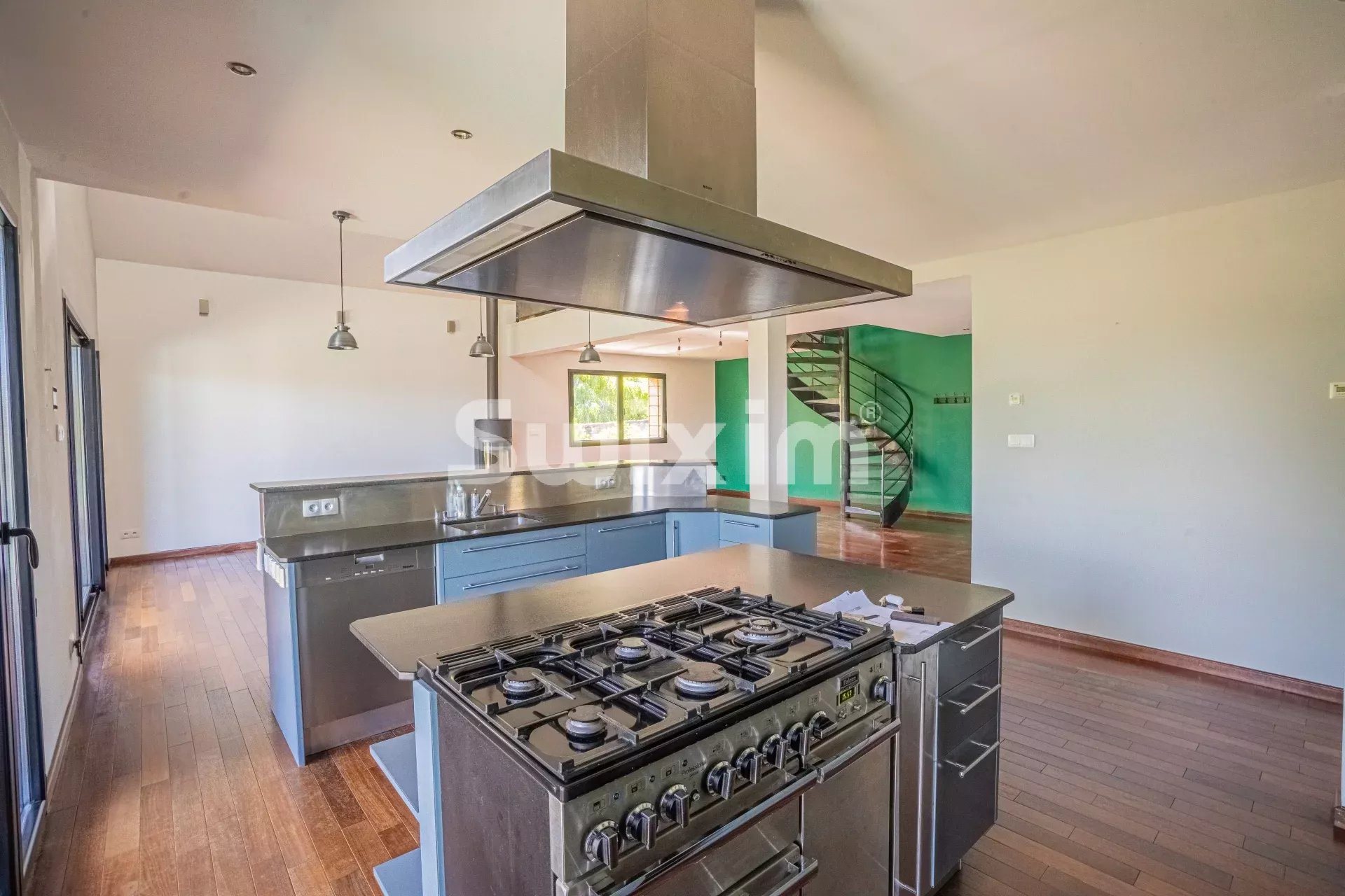Maison à louer, 210m², Grilly