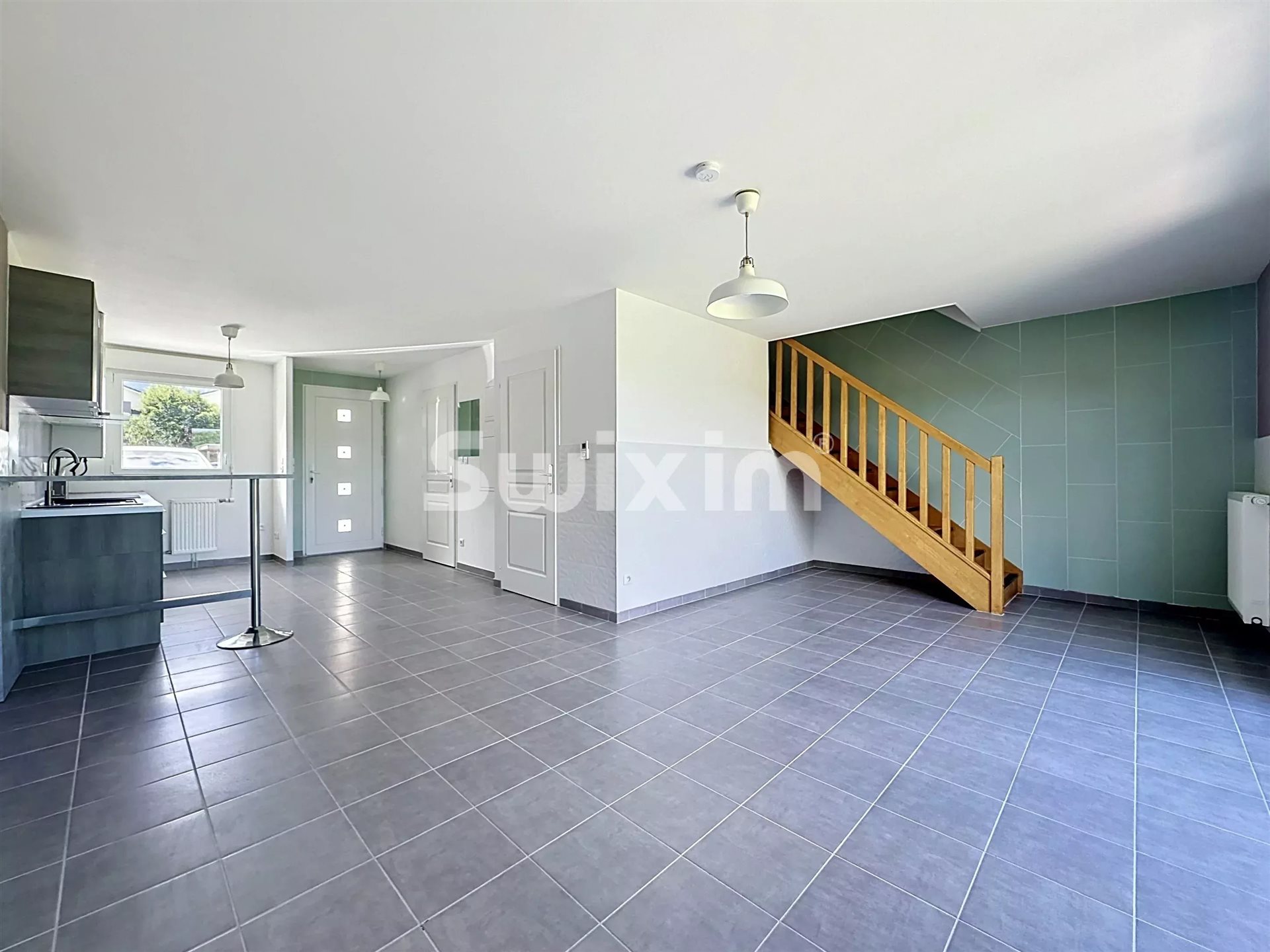 Maison à louer, 81m², Saint-Genis-Pouilly