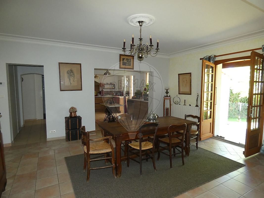 Maison à vendre, 215m², Bussac-sur-Charente