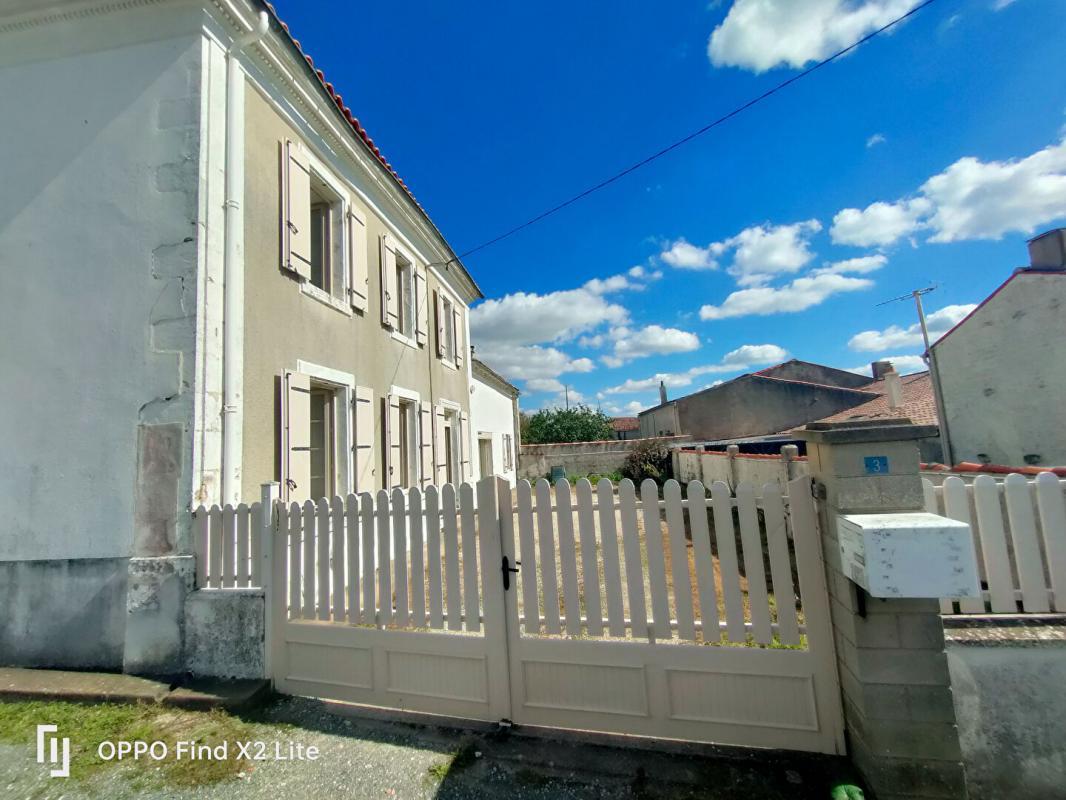 Maison à vendre, 125m², Saint-Saturnin-du-Bois