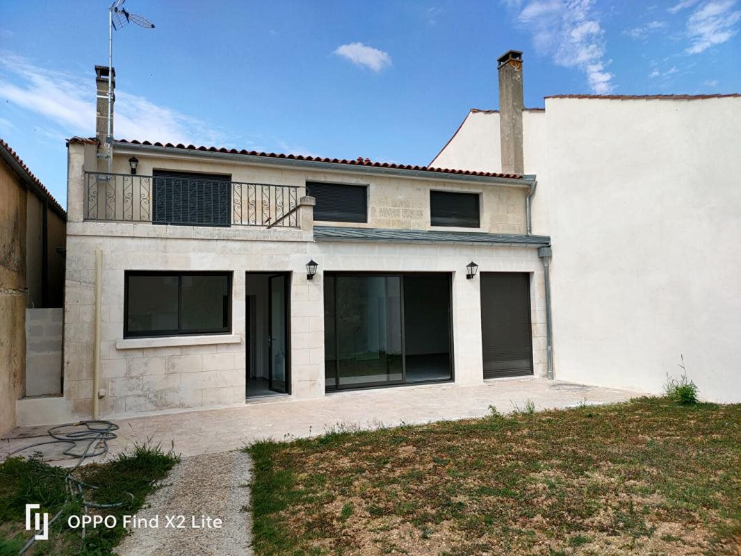 Maison à vendre, 209m², Saint-Hilaire-de-Villefranche