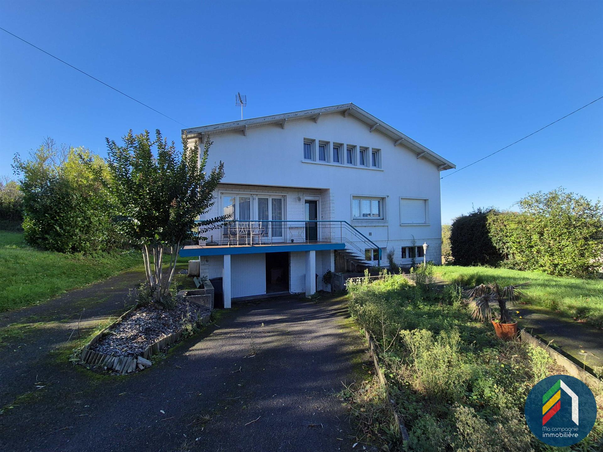 Maison à vendre, 123m², La Châtaigneraie
