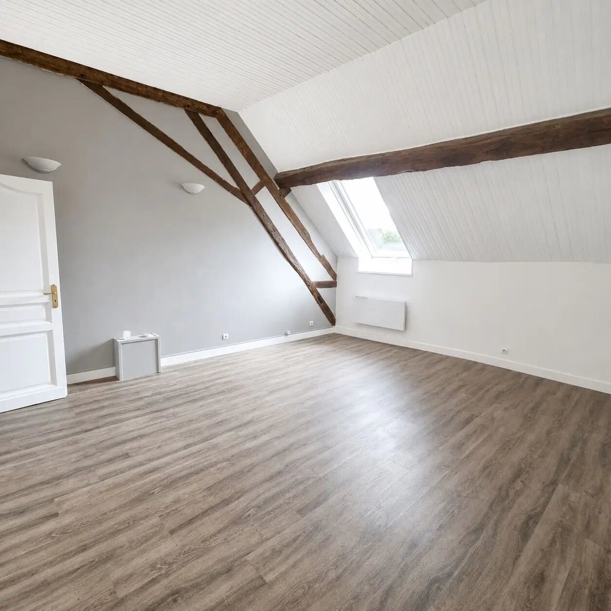 Appartement à louer, 83m², La Châtre