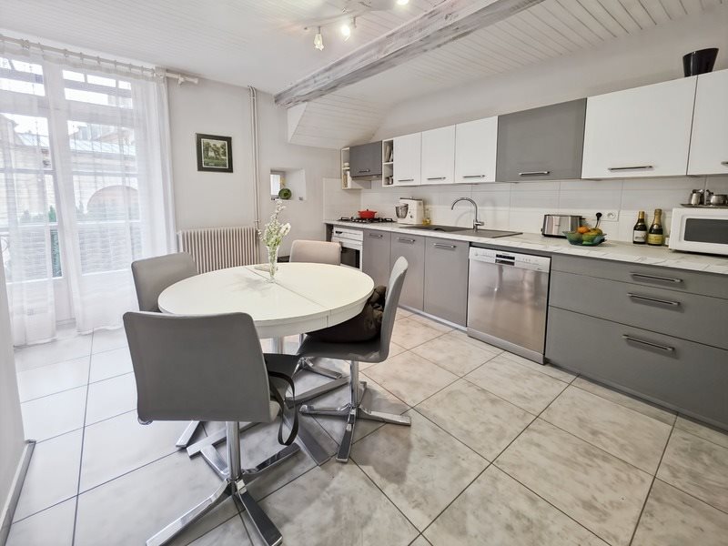 Maison à vendre, 117m², Lons-le-Saunier