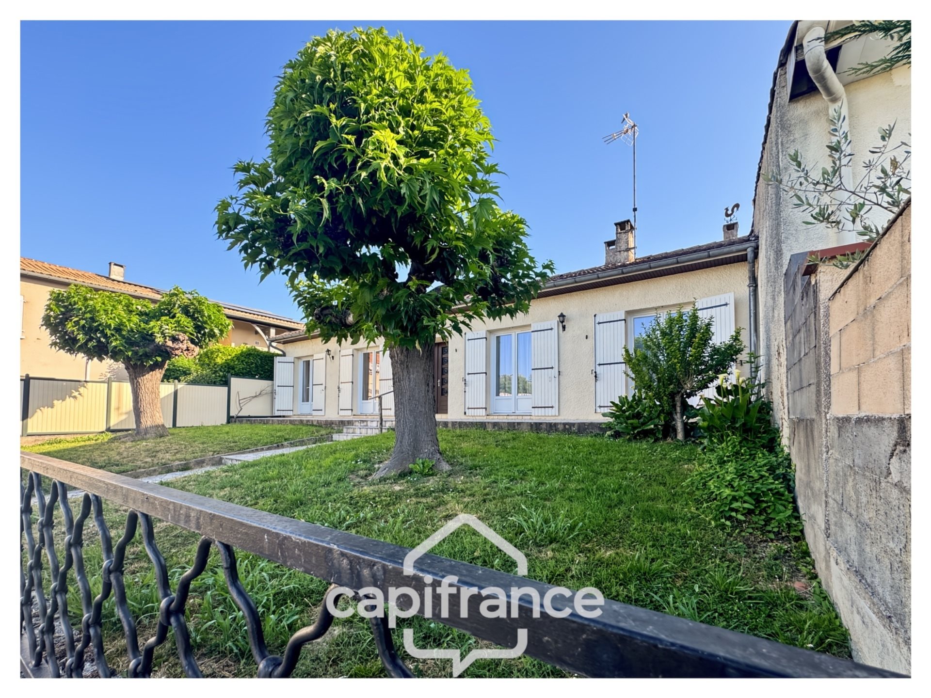 Maison à vendre, 122m², Bon-Encontre