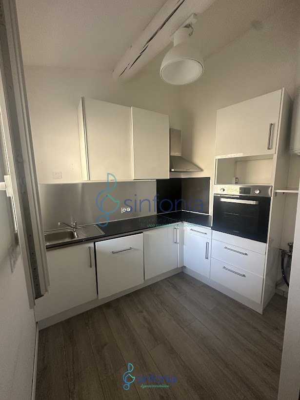 Appartement à louer, 66m², Gallargues-le-Montueux