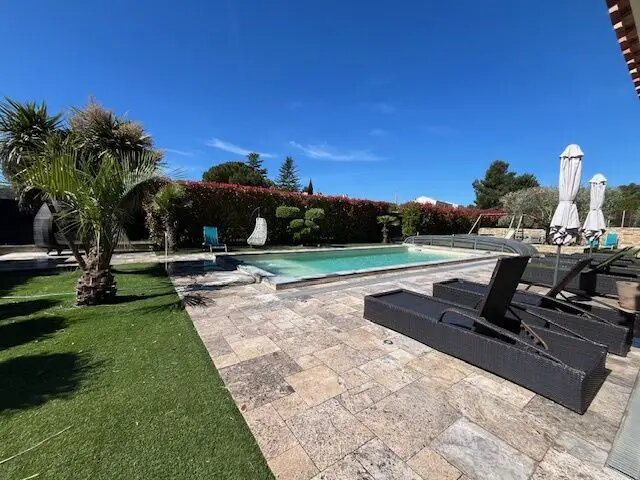 Maison à vendre, 224m², Meyreuil