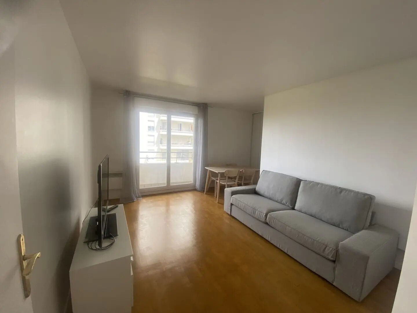 Appartement à louer, 42m², Courbevoie