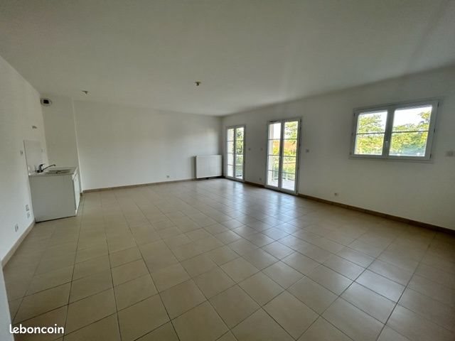 Appartement à louer, 69m², Freneuse