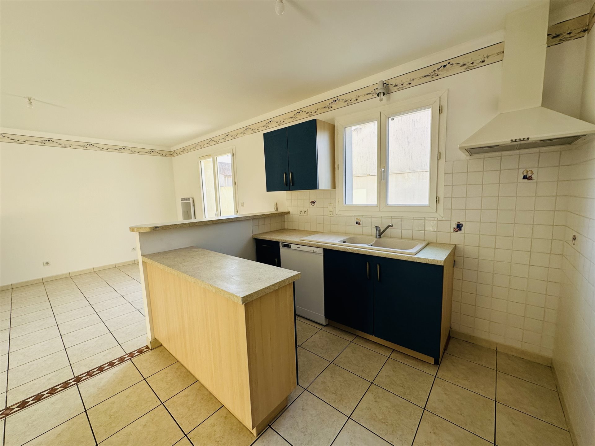Maison à louer, 94m², Échillais