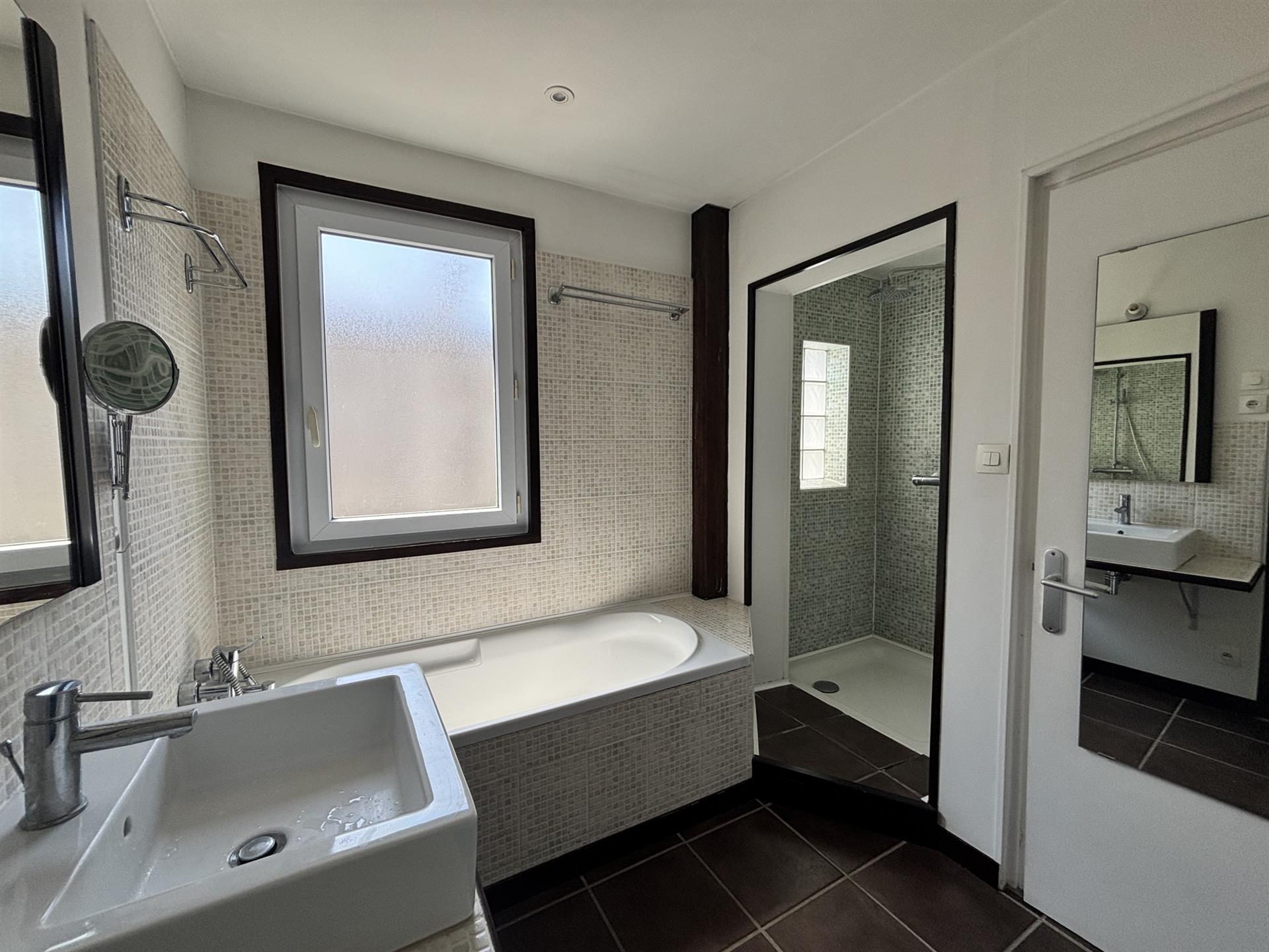 Maison à vendre, 76m², Rochefort