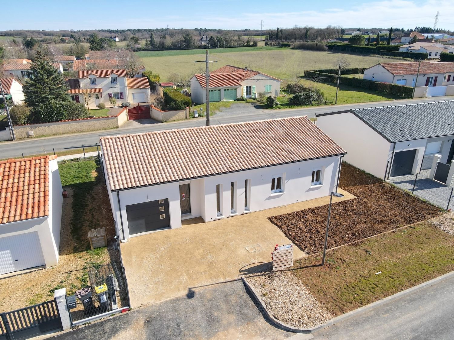 Maison à vendre, 95m², Montamisé