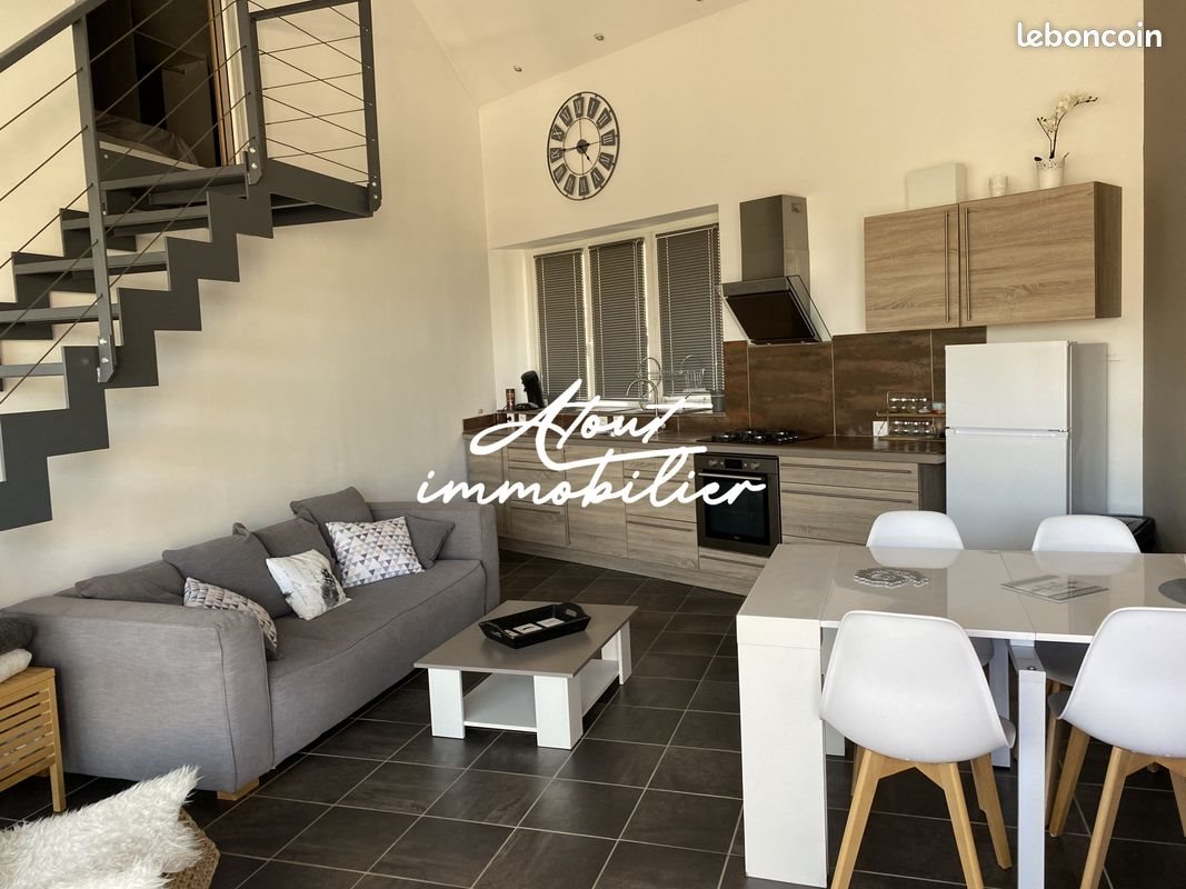 Maison à louer, 66m², Saint-Félix-de-Lodez