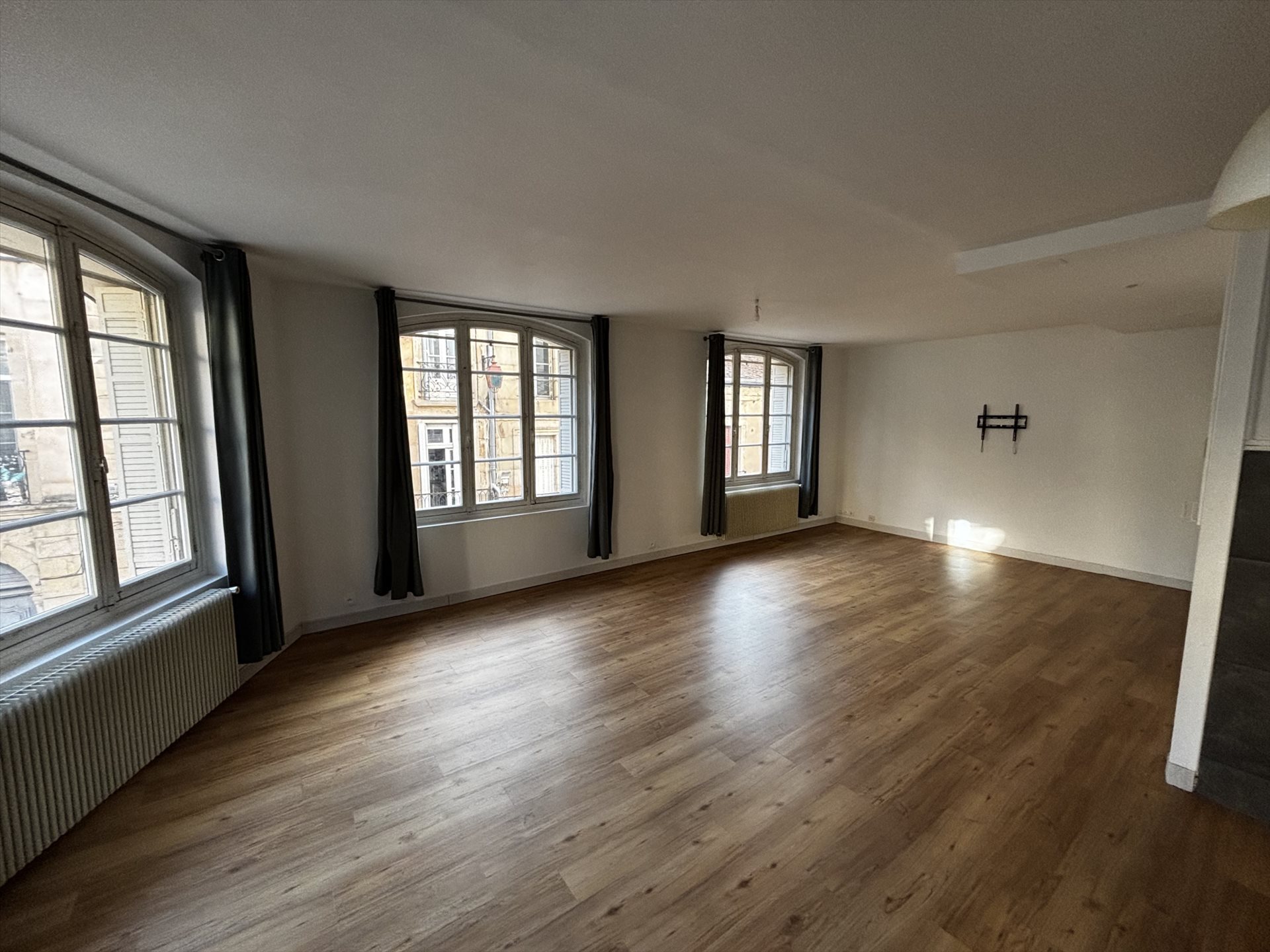 Appartement à louer, 100m², Autun