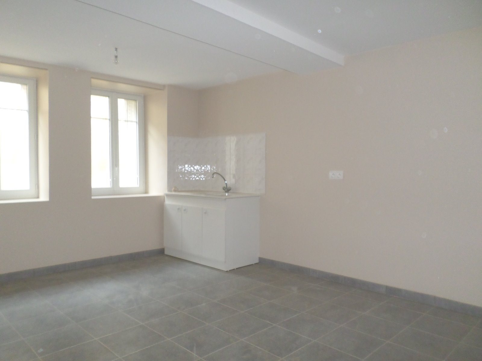 Appartement à louer, 37m², Autun