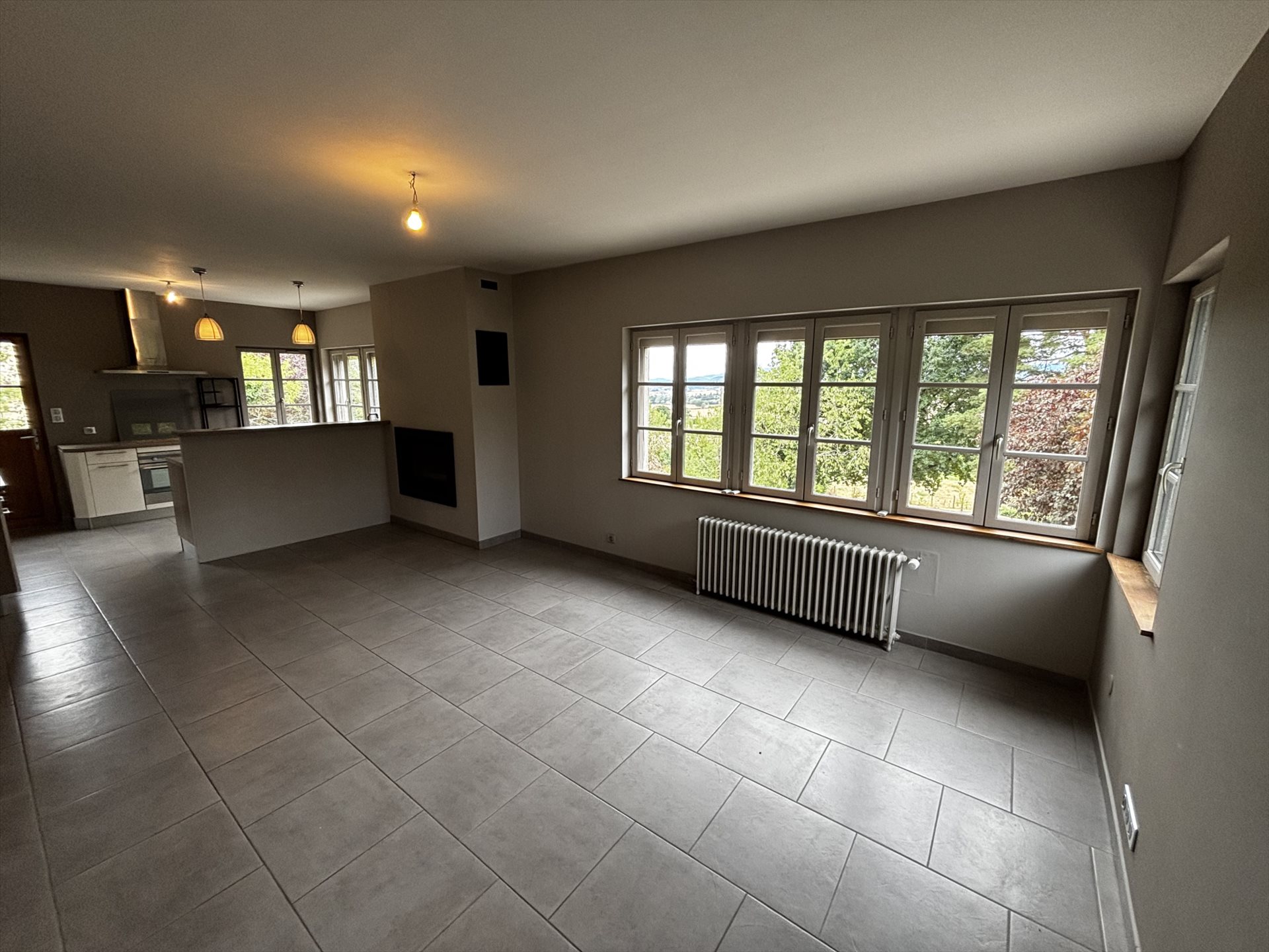 Maison à louer, 100m², Autun