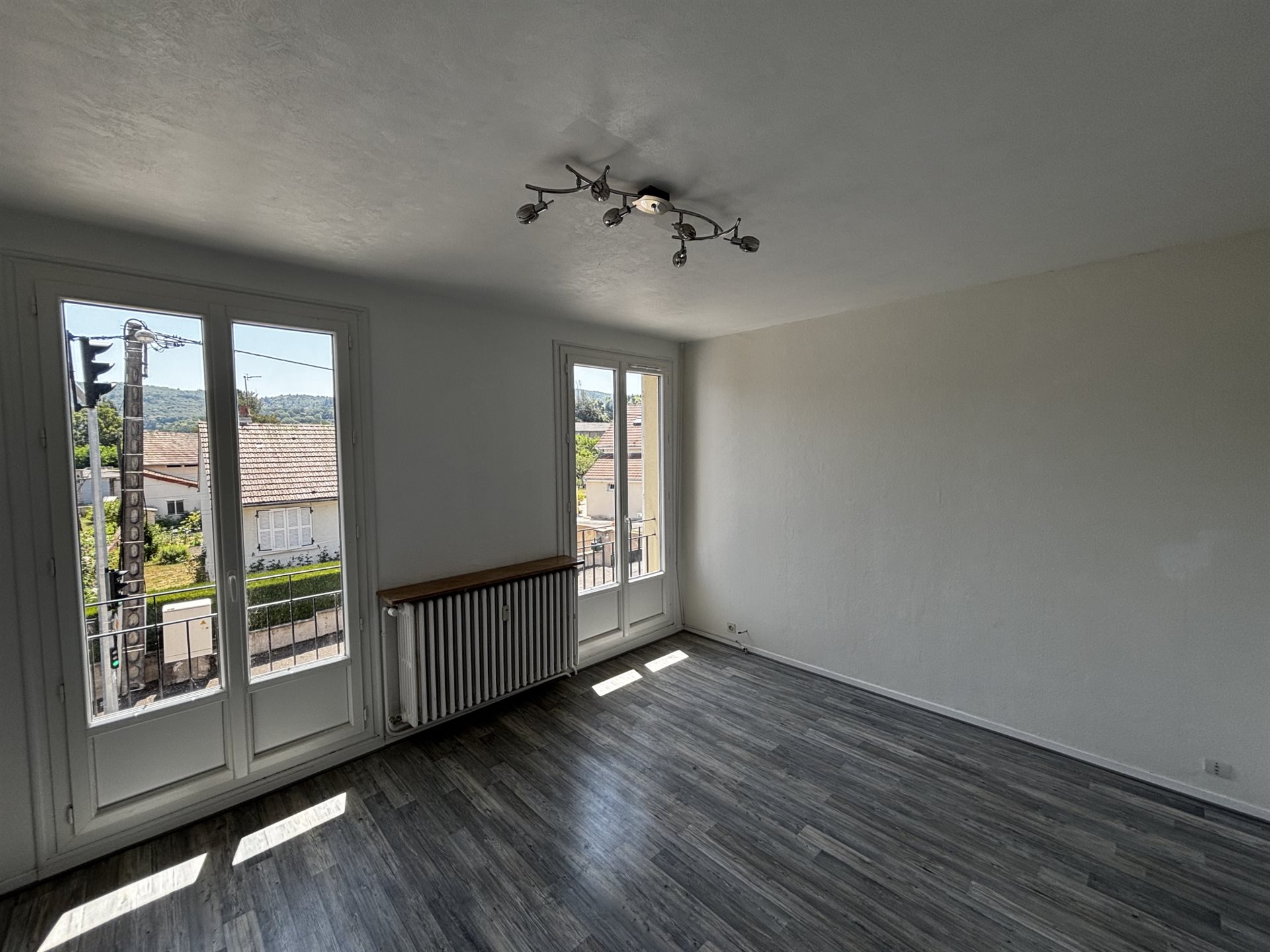 Appartement à louer, 58m², Autun