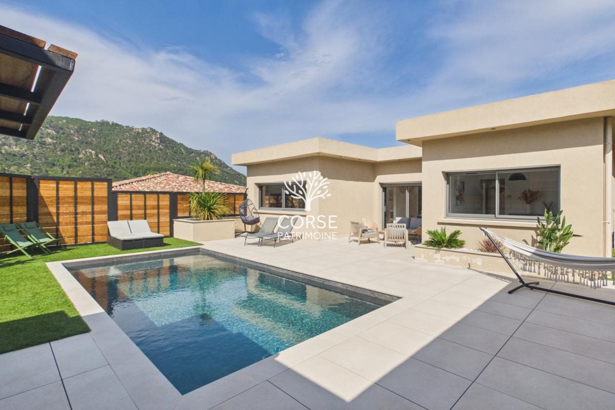 Maison à vendre, 109m², Zonza
