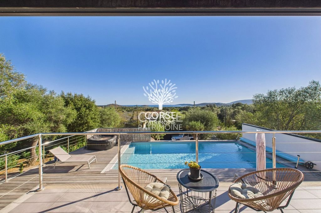 Maison à vendre, 95m², Porto-Vecchio
