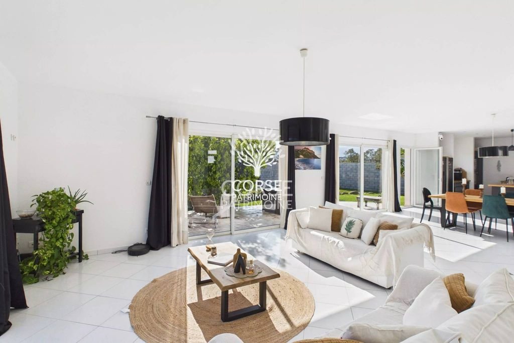 Maison à vendre, 178m², Porto-Vecchio