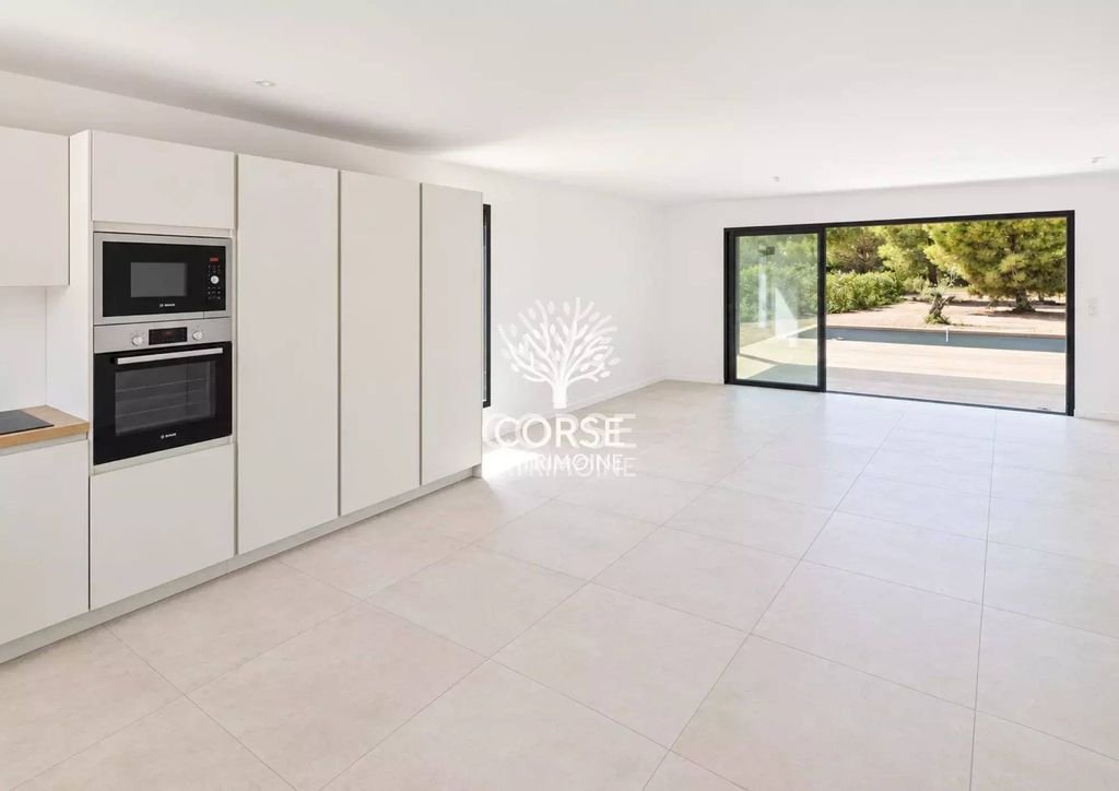 Maison à vendre, 86m², Lecci