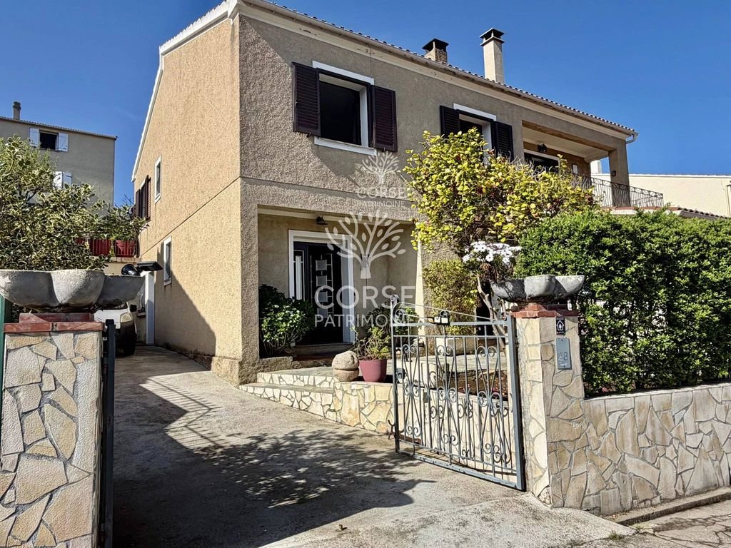 Maison à vendre, 207m², Sartène