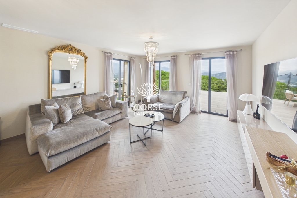 Appartement à vendre, 101m², Porto-Vecchio