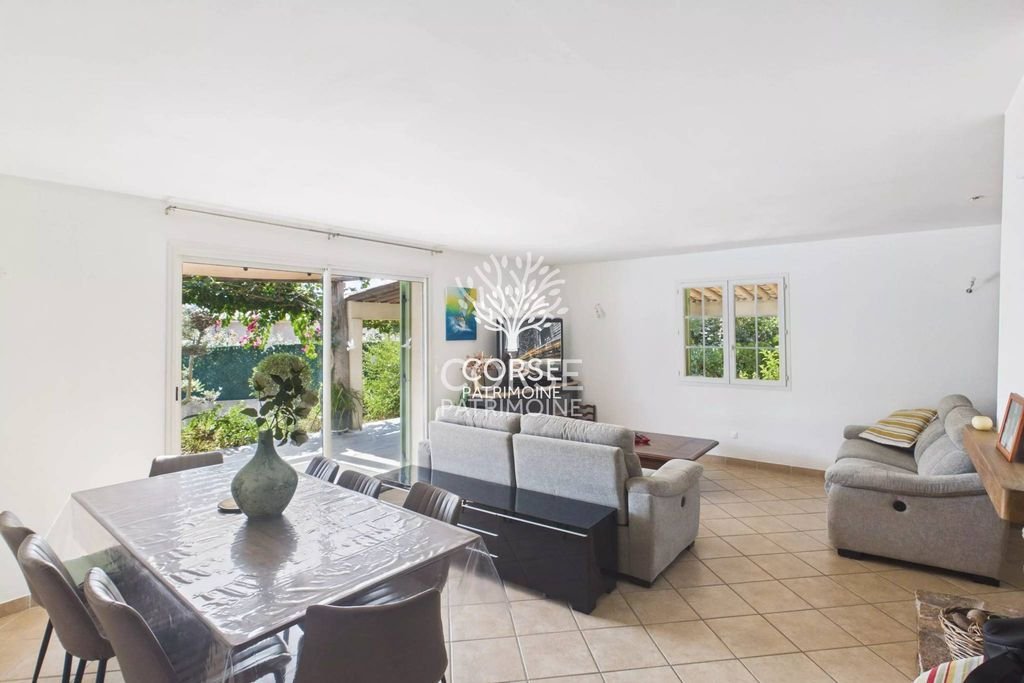 Maison à vendre, 124m², Lecci