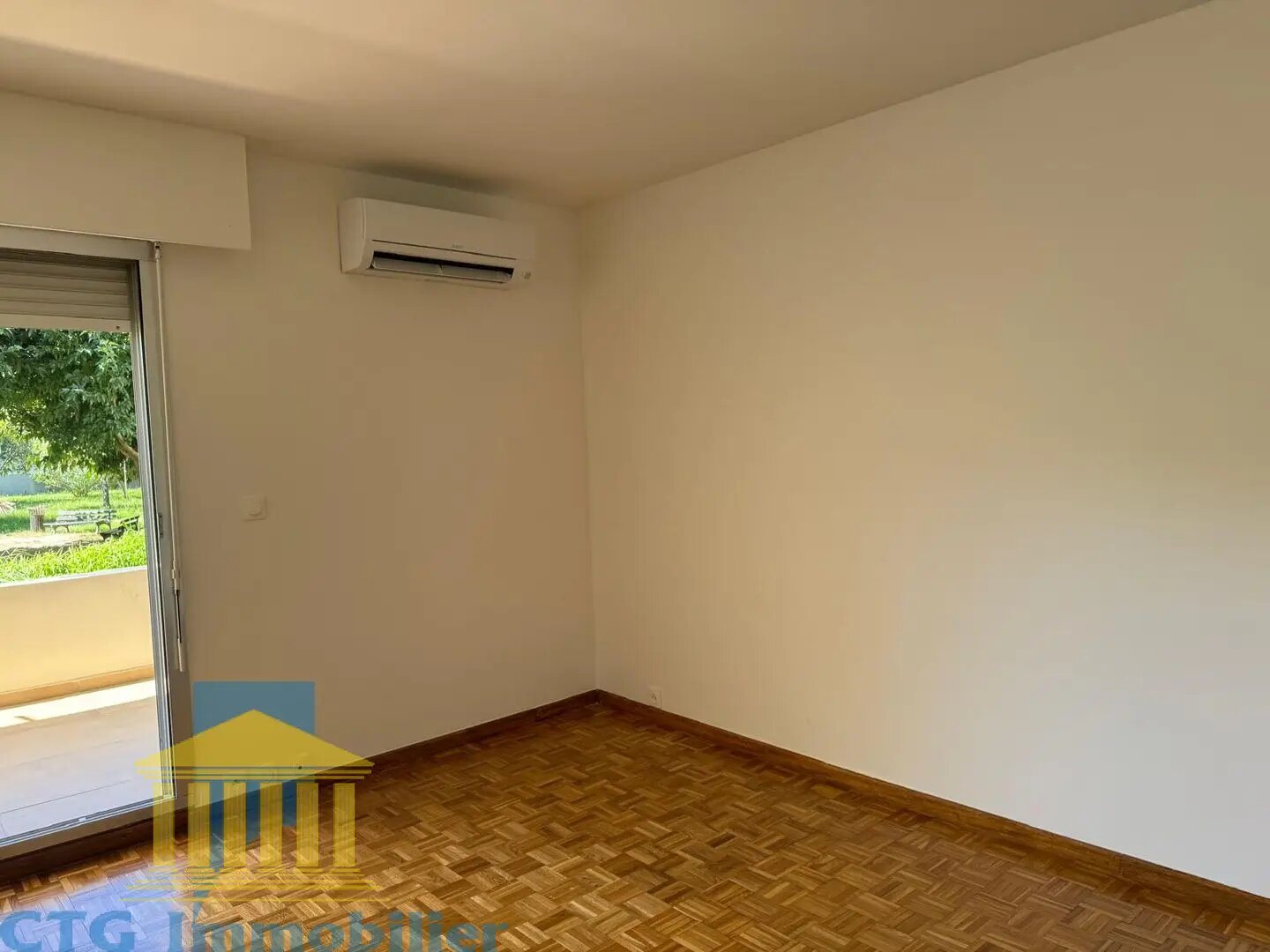 Appartement à louer, 37m², Marseille 8ème