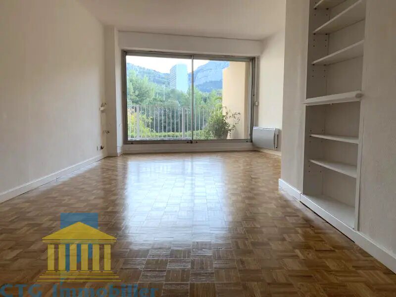 Appartement à louer, 75m², Marseille 8ème