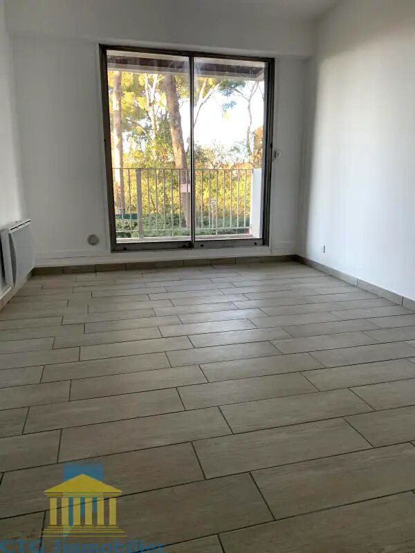 Appartement à louer, 75m², Marseille 8ème