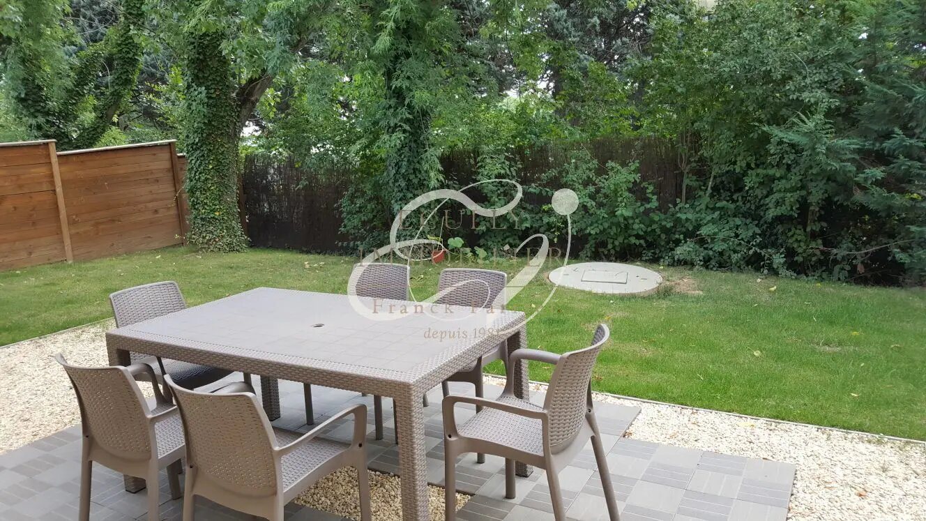 Maison à louer, 130m², Écully