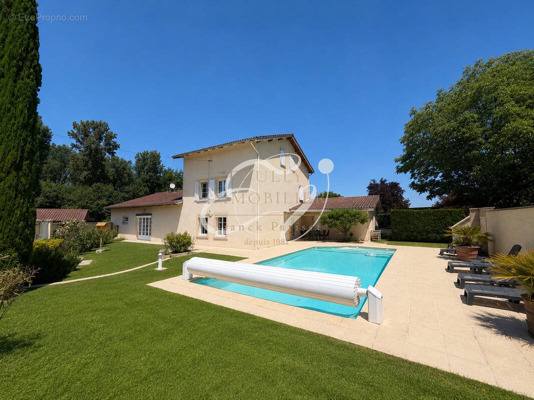 Maison à vendre, 219m², Bonnefamille