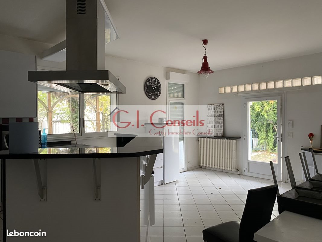 Maison à vendre, 350m², Arès