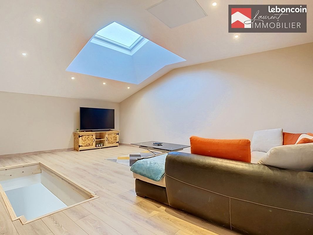 Maison à vendre, 150m², Uchizy