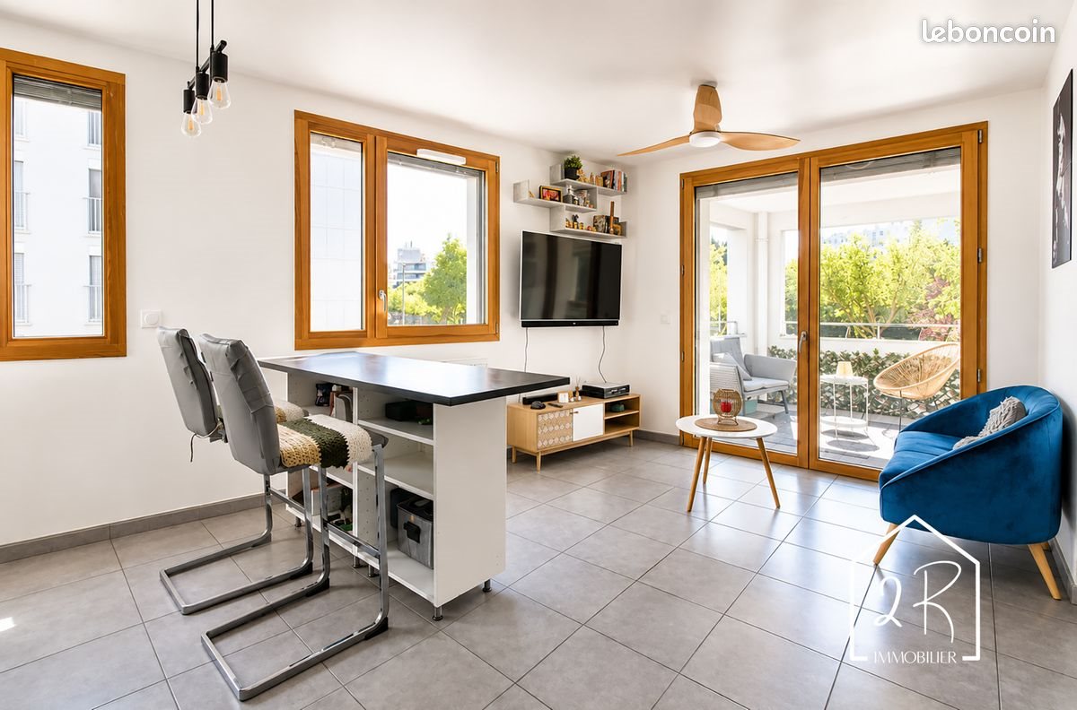 Appartement à vendre, 59m², Saint-Priest