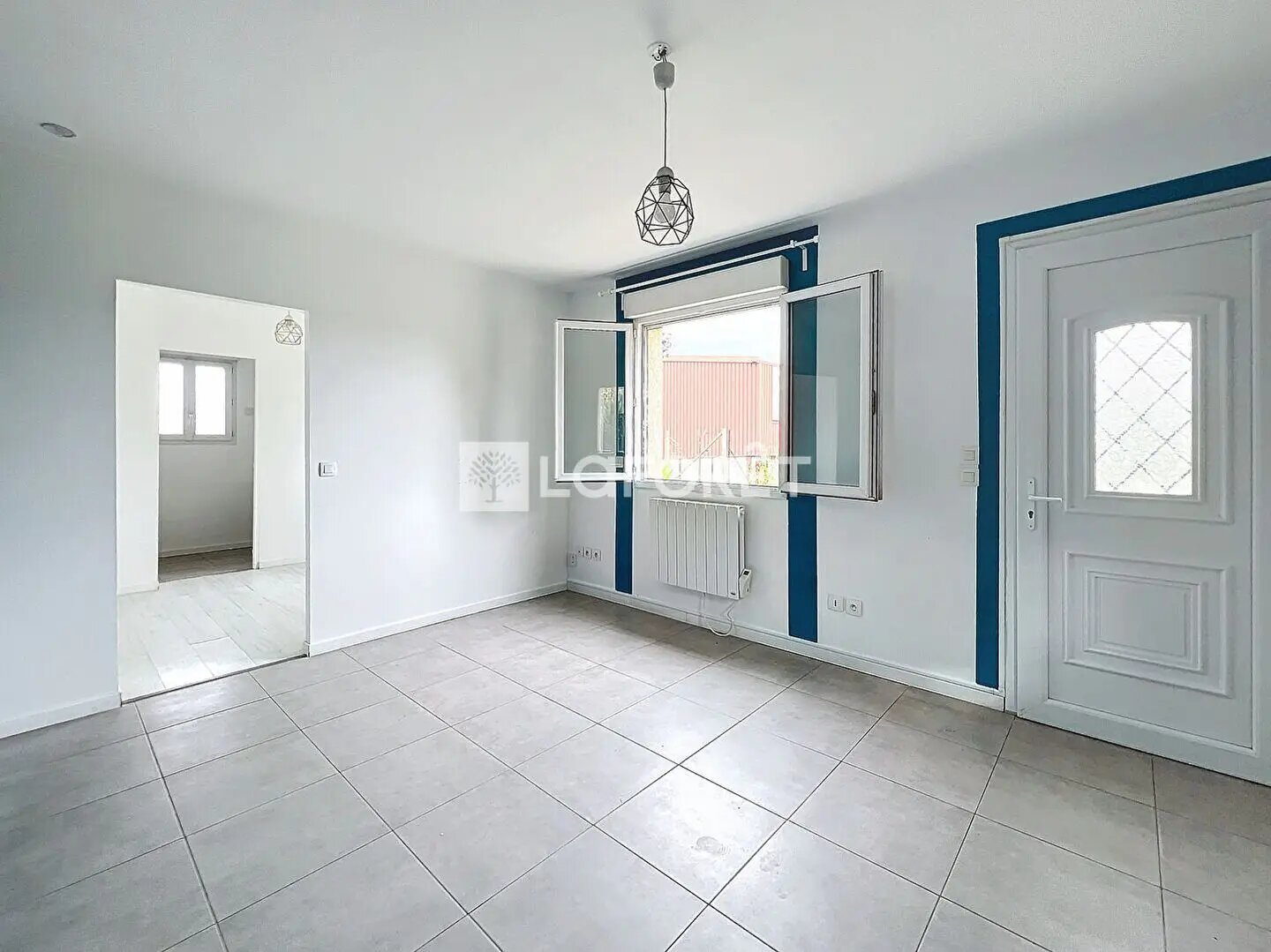 Appartement à louer, 28m², Linas