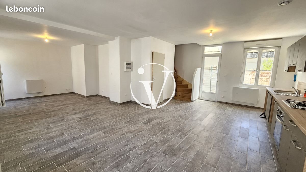 Maison à louer, 97m², La Ville-aux-Clercs