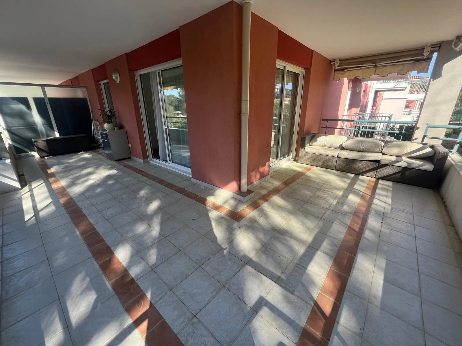 Appartement à louer, 64m², Biot