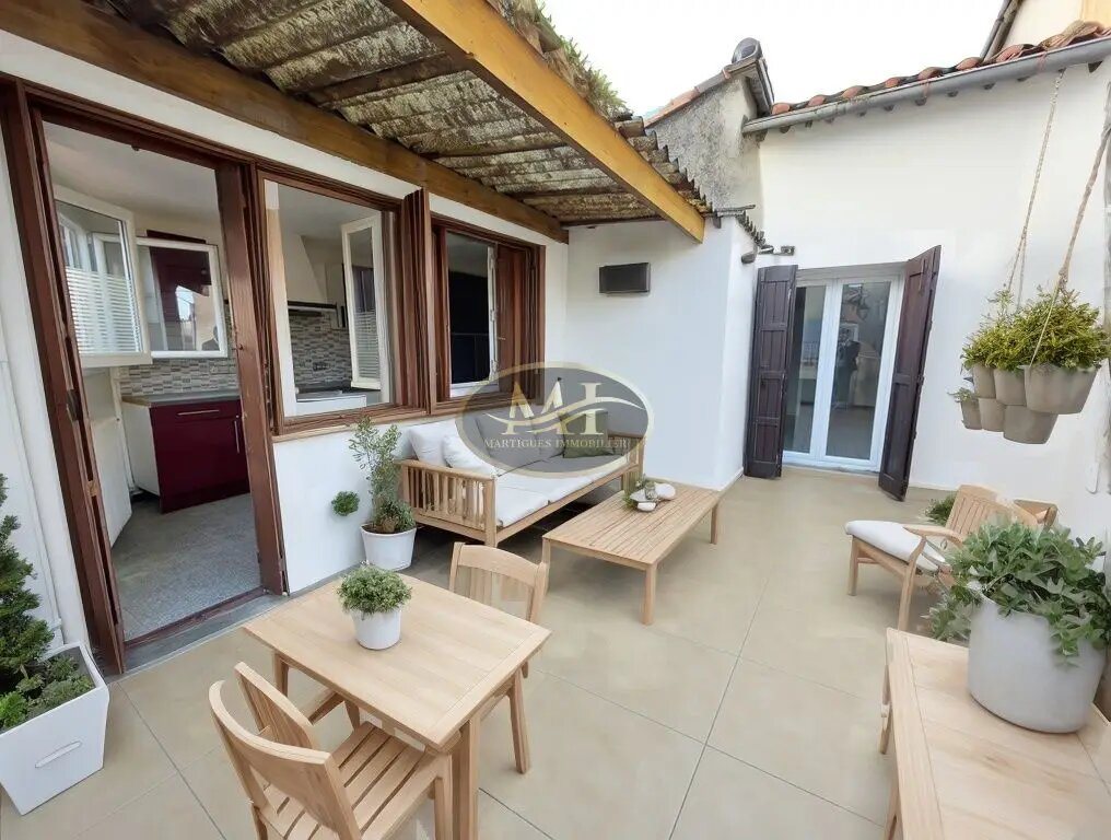 Maison à vendre, 121m², Saint-Mitre-les-Remparts