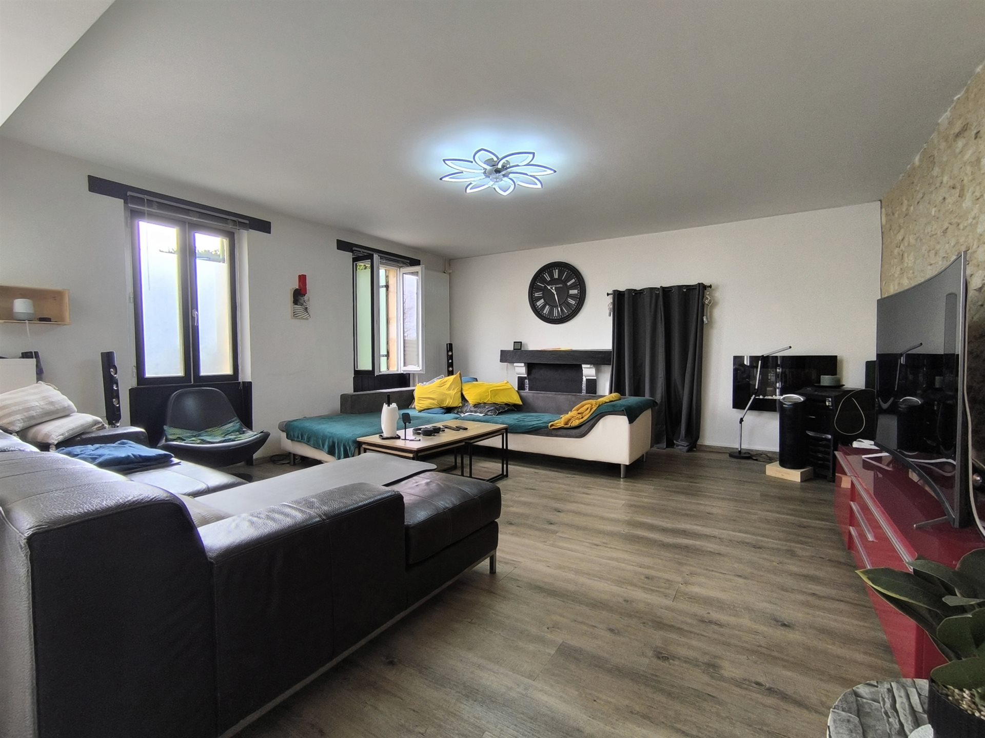 Maison à vendre, 340m², Saint-Médard-de-Mussidan