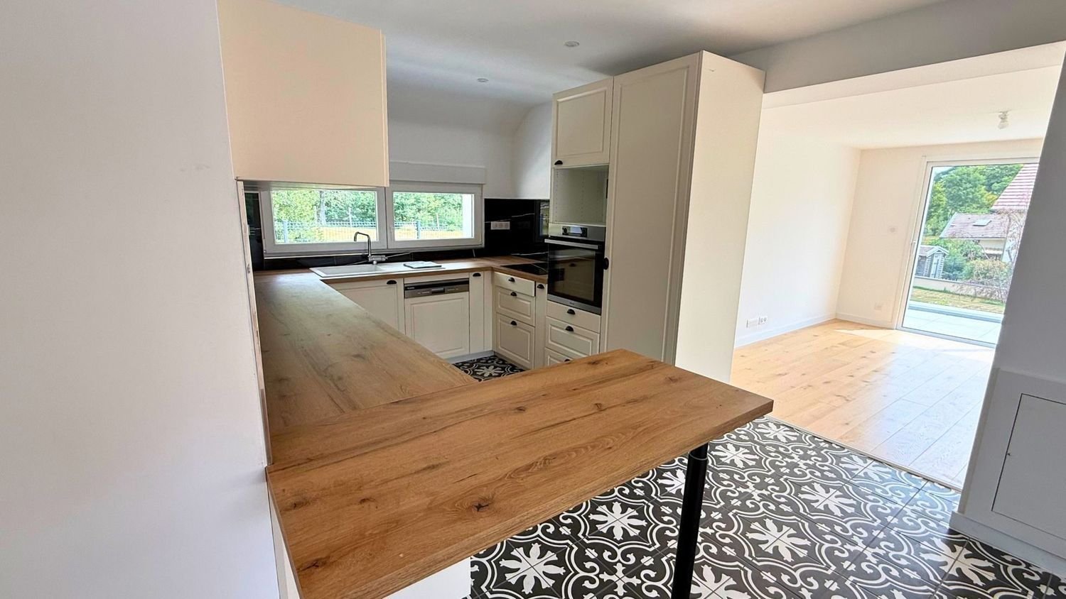 Maison à louer, 220m², Montferrand-le-Château