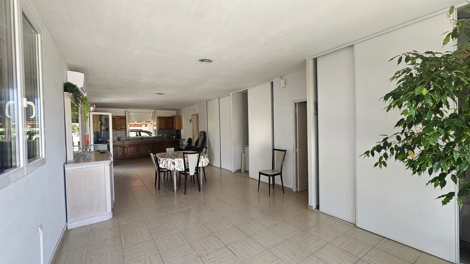 Maison à vendre, 193m², Thézan-lès-Béziers