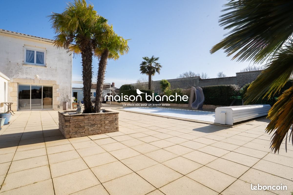 Maison à vendre, 230m², Longeville-sur-Mer